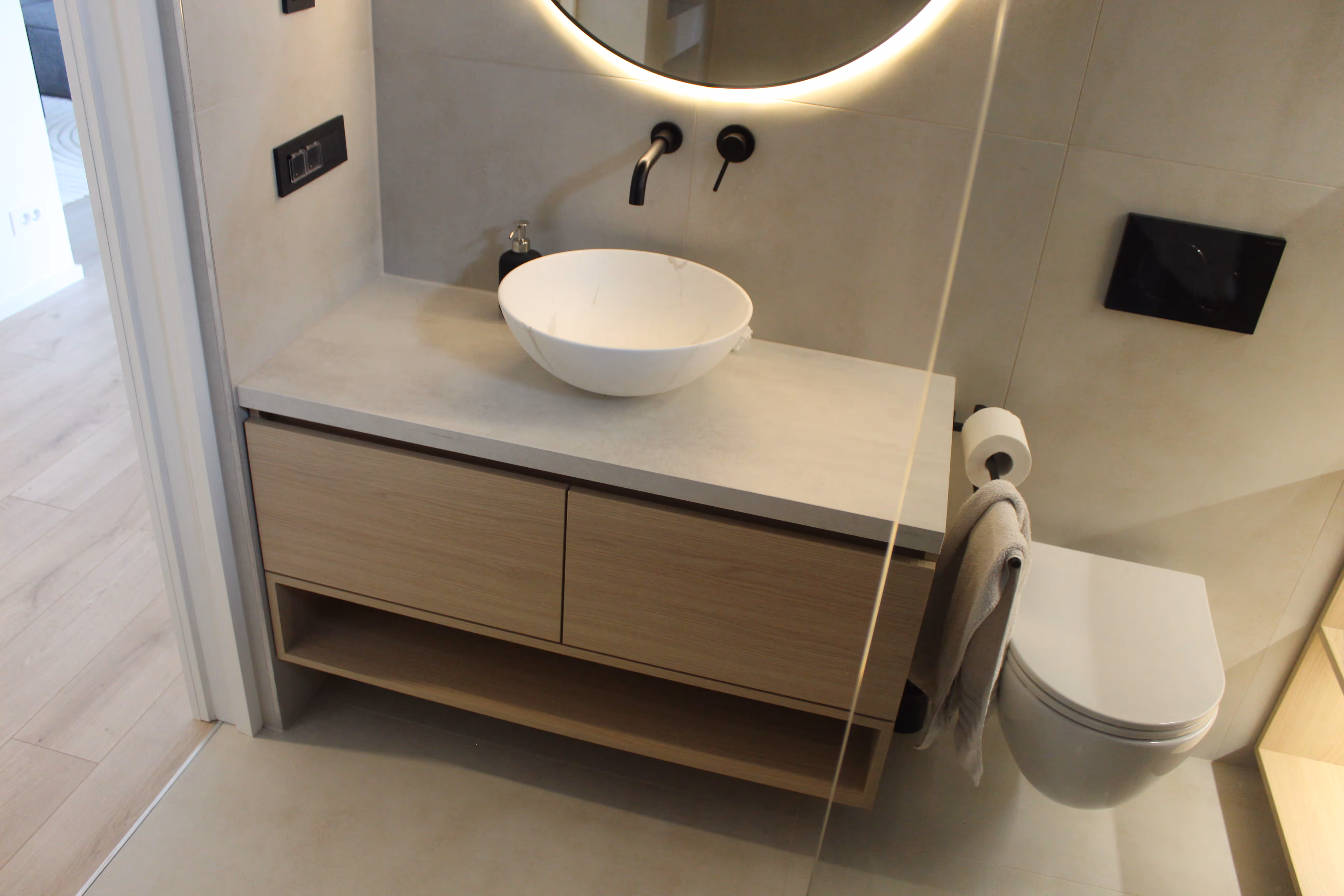 Image from Sodobno stanovanje s toplimi detajli album