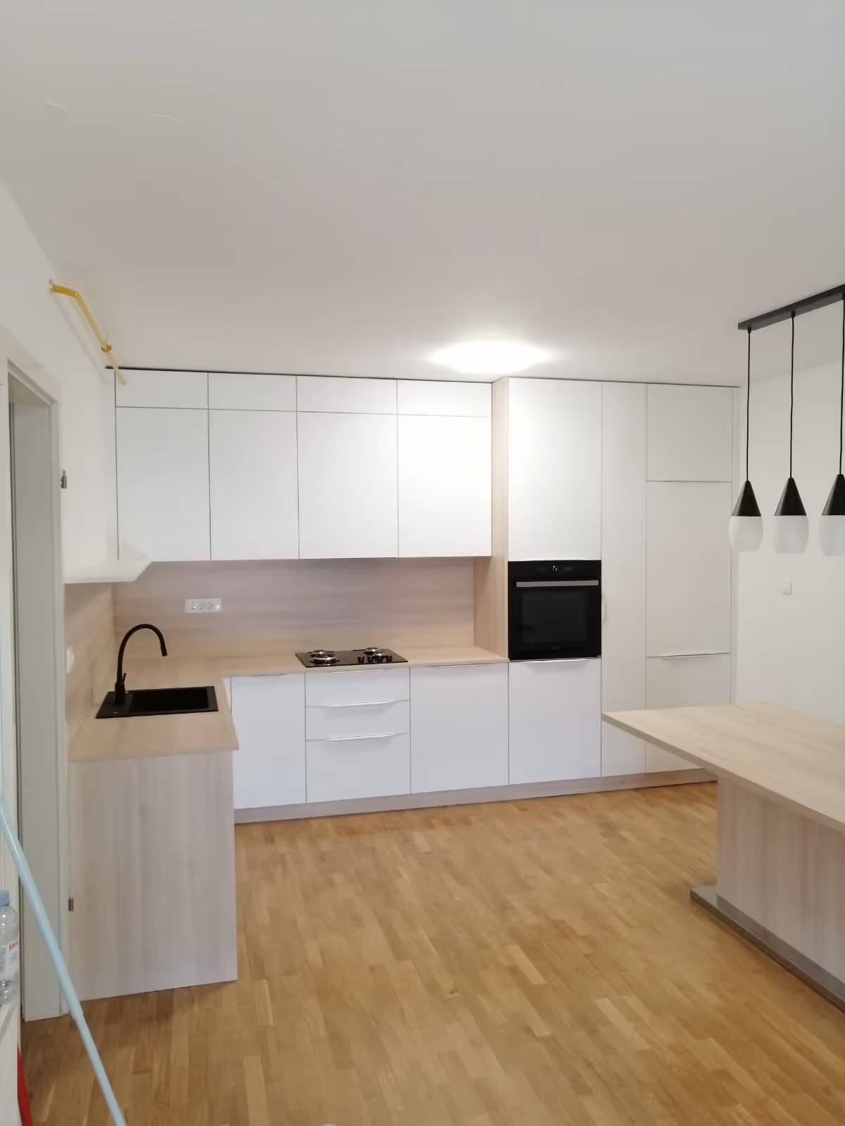 Image from Moderna kuhinja v svetlih tonih album